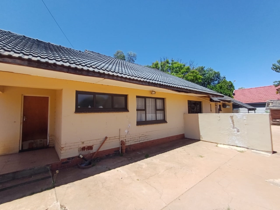 4 Bedroom Property for Sale in Adamayview North West